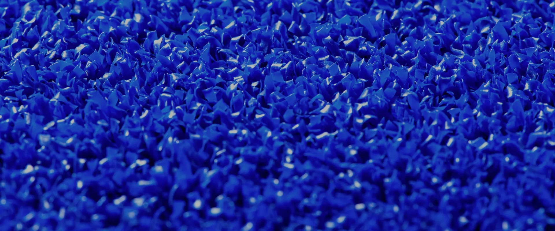 About Polytan Alles aus einer Hand Header - Kunstrasen, Makro
