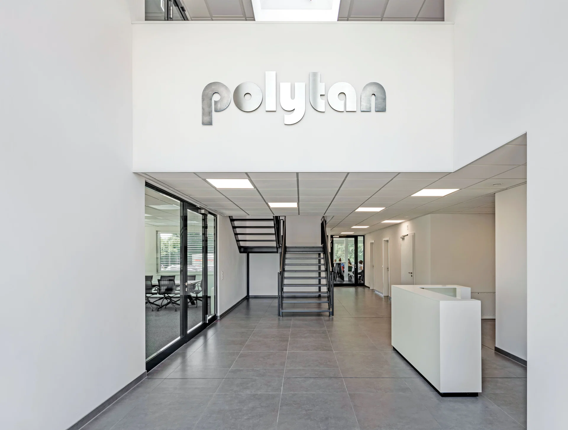 Eingang Polytan Burgheim Standort